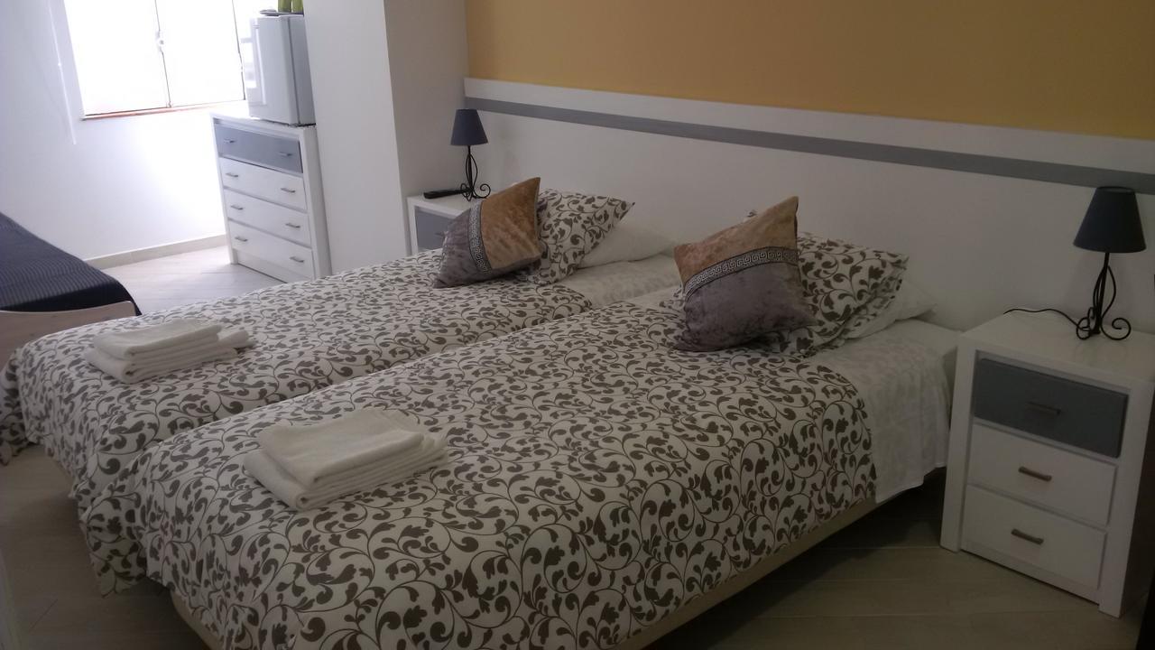 Oskar'S Tavira Guesthouse Quarto foto